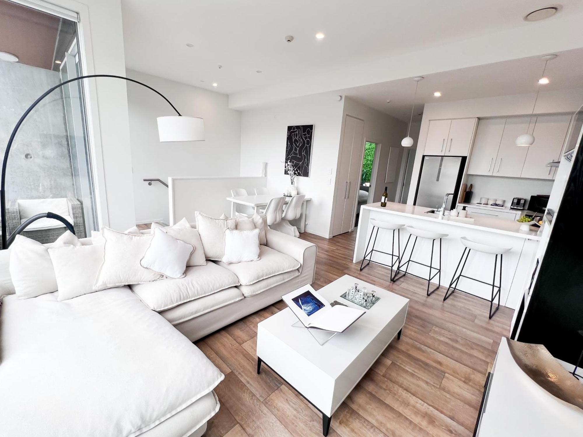 Luxury 2 Bedroom Apartment With Cocktail Bar And Espresso Machine 奥克兰 外观 照片