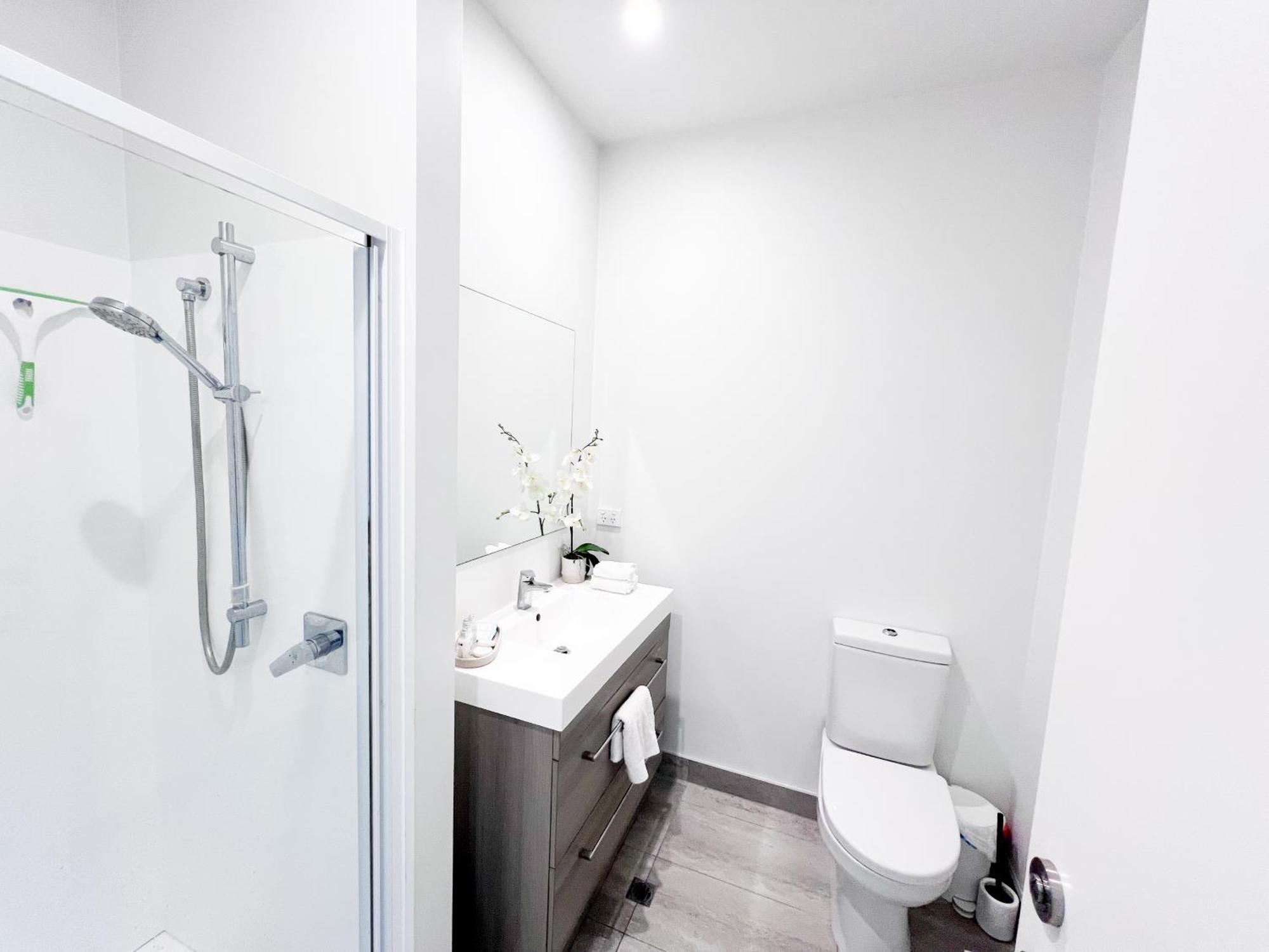 Luxury 2 Bedroom Apartment With Cocktail Bar And Espresso Machine 奥克兰 外观 照片